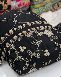 Vente flash - Tissu en soie brodé de motifs floraux et de perles pour robes de soirée ou vêtements de haute couture et de mode au meilleur prix - Product Image 3