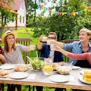 175pcs Disposable Gold Dinnerware Set Gold Rim Plastic Plates Cups Fork Spoon Knife Paper Napkins for Party Wedding Graduation - Product Image 4