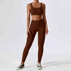 Ensemble de survêtement 2 pièces pour femme : Brassière de sport et short taille haute pour la gym, la course et le yoga - Product Image 3