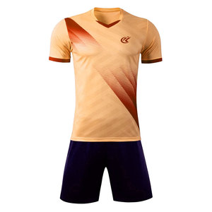 Nouvelle Arrivée 2026 Uniforme de Football Personnalisé Respirant en Polyester de Haute Qualité pour Adultes - Product Image 1