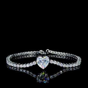 Bracelet en forme de cœur, cadeau de la Saint-Valentin pour elle, bracelet en forme de cœur d'amour, bracelet de luxe pour femme, bracelet effet diamant pour elle - Product Image 2