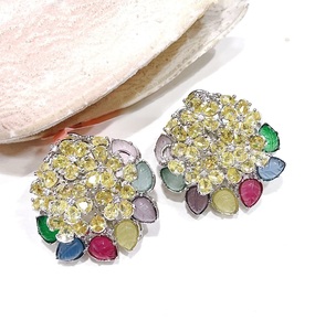 Luminous Flower Shape <b>Stud</b> <b>Earrings</b> With <b>Crystal</b> Rhinestones For Women Party Wear Bohemia Style Alloy Jewelry - Product Image 2