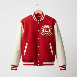 Veste universitaire en feutre de laine avec logo brodé en chenille personnalisé, fabriquée directement par le fabricant pour les clubs scolaires - Product Image 1