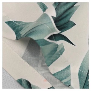 Shorts de basketball en toile personnalisés, écologiques, unisexes, pour hommes, en polyester épais, avec impression par sublimation, entrejambe de 6 pouces, pour l'été - Product Image 3