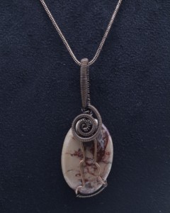 Collar con Colgante de Piedra de Ágata Natural Envuelto en Alambre de Cobre, Joyería Boho Hecha a Mano con Piedras Preciosas, Venta al Por Mayor - Product Image 2