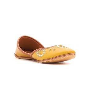 EC8107 Mustard Casual Khusa Autres accessoires ethniques - Product Image 2