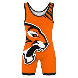 Débardeur pour homme à imprimé flamme avec logo coq, sportif, sans manches, séchage rapide, col rond, en polyester tricoté, et short de compression - Product Image 3