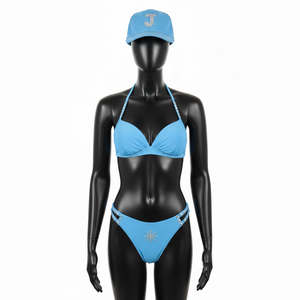 Conjunto de Bikini Azul Cielo de Tela de Nailon y Spandex Premium con Cristales, Logotipo Personalizado por Transferencia Térmica, Diseño de Panel con Tiras Laterales, Conjunto de Bikinis para Mujer - Product Image 6