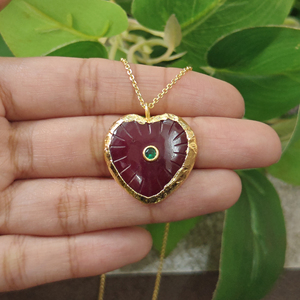 Pendentifs tendance en laiton plaqué or 18 carats avec pierre précieuse sculptée en forme de cœur, vente en gros, bijoux de mode les plus vendus pour femmes, pour mariage - Product Image 4