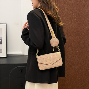 Bolso Bandolera Pequeño Cuadrado para Mujer, Bolso de Hombro Portátil con Cadena, Clásico - Product Image 3