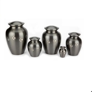 โกศสัตว์เลี้ยงทองเหลืองสไตล์ยุโรปสำหรับสุนัข รุ่น RABEH ลายอุ้งเท้าโอดิสซีย์ สีขาวมุก ปรับแต่งได้ ขนาดโบราณ 200 คิวบิกอินช์ - Product Image 3