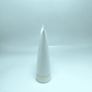 Práctico tubo de plástico PE para envasado de cosméticos de 2 y 5 capas, adecuado para etiquetas adhesivas con tapa abatible de color personalizado. - Product Image 3