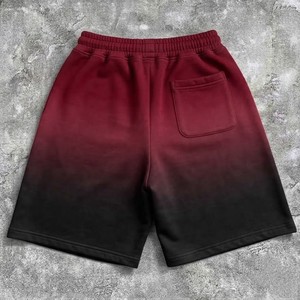 Shorts en molleton dégradé bordeaux et noir pour homme, taille élastique avec cordon de serrage, mélange de coton, style décontracté streetwear, idéal pour l'été - Product Image 2