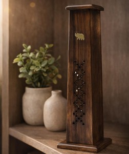 Quemador de Bakhoor de Madera de Lujo Hecho a Mano con Tapa de Corte Geométrico, Estilo Antiguo, Porta Incienso Oud para Aromaterapia y Meditación - Product Image 1
