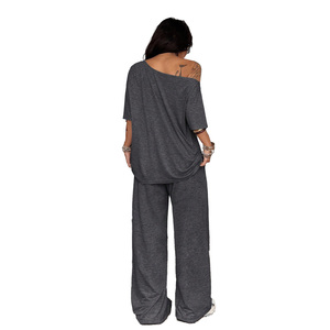 Ensemble de survêtement ample à épaules dénudées avec sweat à capuche, haute qualité, logo personnalisé, deux pièces, tenue décontractée, vente en gros ODM - Product Image 2