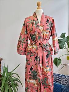 Bata Kimono de Algodón con Estampado de Selva, Bata de Baño Boho para Mujer, Suave y Ligera, 100% Algodón, Perfecta para Usar en Todas las Estaciones - Product Image 1