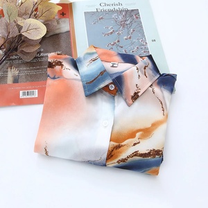 Camisa de cuello suelto de manga larga para mujer, camisa Sexy de estilo de celebridad con estampado Retro abstracto para primavera y verano, estilo informal de oficina - Product Image 3