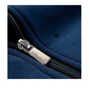 Conjunto Deportivo para Hombre Color Granate con Chaqueta y Pantalones de Chándal Transpirables de Poliéster con Bolsillos Laterales, Ropa Deportiva Casual - Product Image 5