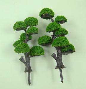 Mini árboles de plástico decorativos de 6 cm, como se muestra en la imagen, el más pequeño, para mayores de 14 años - Product Image 1