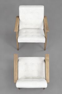 Chaise à cadre en bois massif sculptural et tabouret rembourré moderne avec dossier en bois - Utilisation en chambre à coucher, hôtel et villa, design ergonomique - Product Image 3