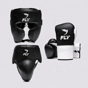 Ensembles de boxe Fly personnalisés 2026, neufs, sur mesure, comprenant des gants de sparring Fly, un protège-tête et des protections inguinales - Product Image 1