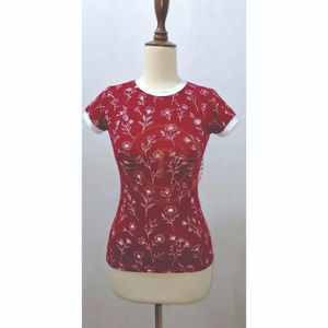 Camiseta Deportiva Sublimada Personalizada para Mujer, Estilo Moderno, de Alto Rendimiento y Absorción de Humedad - Product Image 1