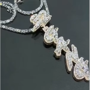 Colgante de Moissanita Personalizado con Certificado GRA, Nombre Personalizado, Plata 925, Totalmente VVS, Estilo Hip Hop - Product Image 1