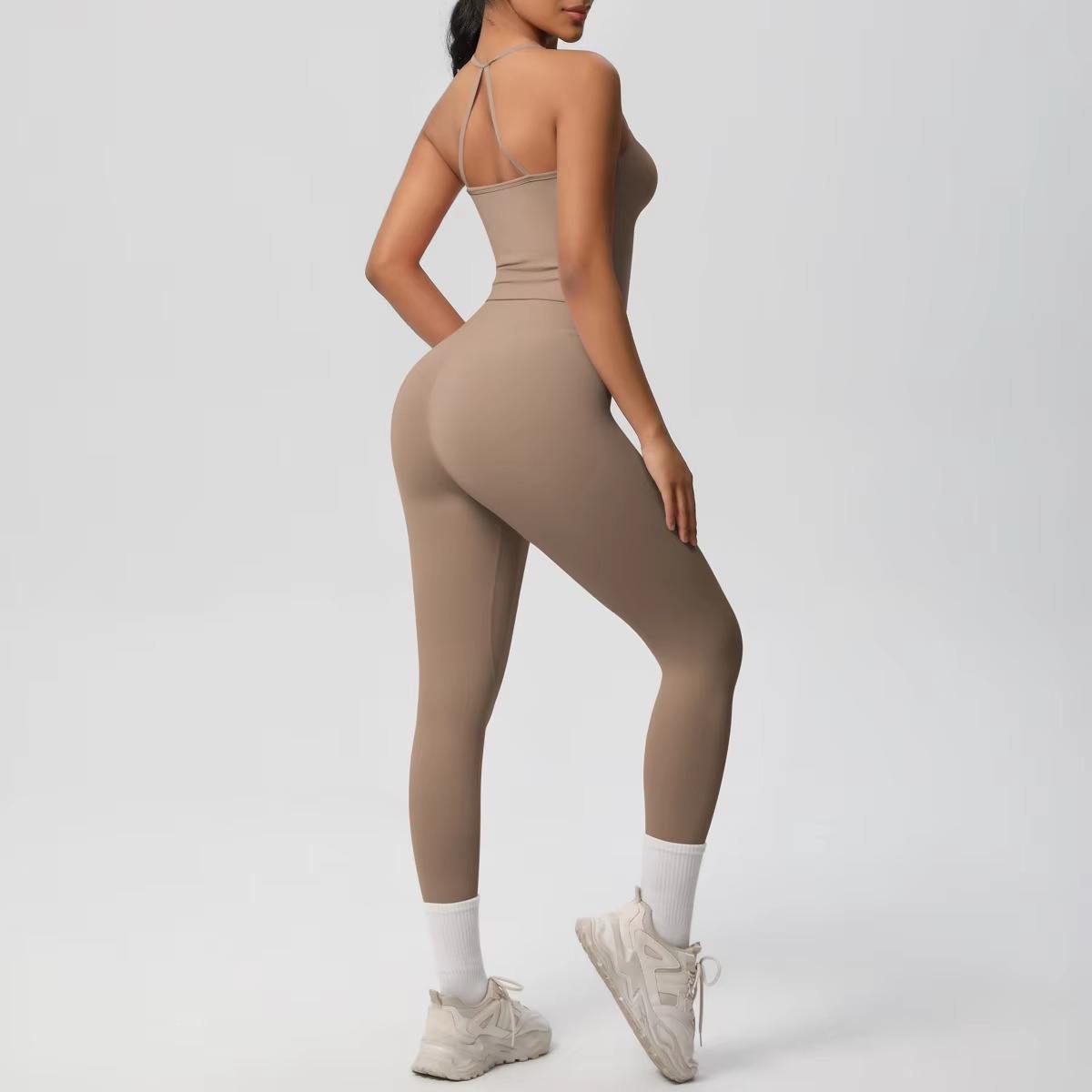 สีน้ำตาล