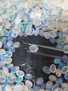 Natural Ethopian <b>Opal</b> 7x5MM Oval Cut Best Quality Natural Gemstone for Jewelry Making - Product Image 3