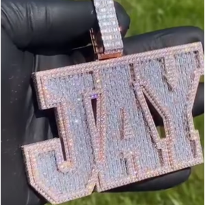 Colgante Personalizado de Plata 925 con Letra Inicial y Nombre, Estilo Hip Hop, con Diamantes VVS y Moissanita, para Regalo - Product Image 1