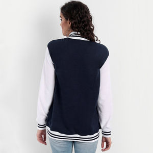 Chaqueta Varsity para Mujer al Por Mayor, con Logotipo Personalizado, de Piel de Oveja, Transpirable, Gruesa, Invernal, Moderna, Deportiva, Casual - Product Image 6