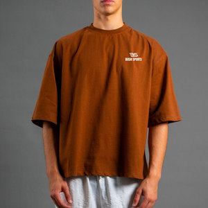 Camiseta Boxy de Diseño Premium con Corte Moderno, Tacto Suave y Comodidad Elegante - Product Image 1