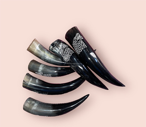 Corne de boeuf polie de haute qualité Style Viking corne à boire artisanat naturel artisanat royal naturel artisanat africain pour la fête de mariage - Product Image 2