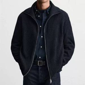 Manteau en tricot d'hiver de haute qualité avec logo personnalisé OEM, veste zippée en maille unie, col rabattu, vente en gros - Product Image 4