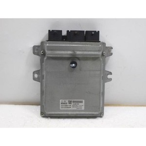 Unidad de Control del Motor SM7 L47 2011-2019 Usada ORIGINAL 237105671R - Product Image 1