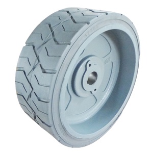Rueda de ensamblaje para elevador de tijera Genie GS1930, neumático sólido de caucho 12x4.5, pieza 105122 - Product Image 1
