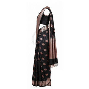 Sari indien haut de gamme pour femme, tenue ethnique drapée de créateur, ornée pour mariage, célébration, festival, fête - Product Image 3