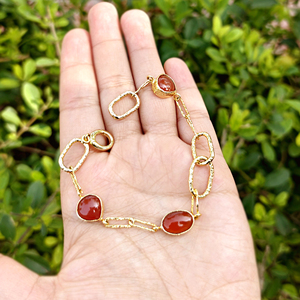 Bracelet pour femme moderne, en carnelienne naturelle lisse, chaîne à maillons, laiton massif plaqué or 18 carats, fait main, pour elle - Product Image 5