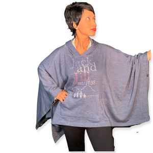 Poncho à capuche oversize Jack and Jill pour femme – Sweat-shirt décontracté style cape, coupe ample, confortable et tendance - Product Image 6
