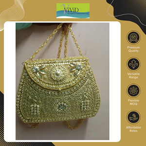 Sac à main de soirée élégant et léger en métal perlé de haute qualité, origine Inde, avec doublure en soie et fermeture Kiss Lock pour femme - Product Image 2