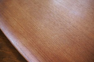 Plato de servir redondo de madera de acacia personalizado para el hogar y restaurantes. - Product Image 5