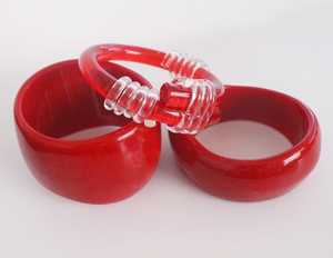 Chunky <b>Red</b> Resin Bangle <b>Bracelet</b>: Sculptural Statement Cuff Beige Resin Bangle Set - Product Image 6