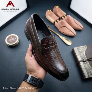 Zapatos de Vestir de Cuero Negro Premium para Hombre con Acabado Texturizado, Mocasines Clásicos Sin Cordones para Oficina y Fiestas - Product Image 4