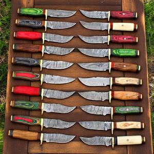 Herramienta de Caza para Exteriores de Acero de Damasco Forjado a Mano, Hoja Fija con Punta Caída, Afilado Extremo, Retención de Cuchilla Duradera 56HRC, Madera Pakka, OEM - Product Image 2