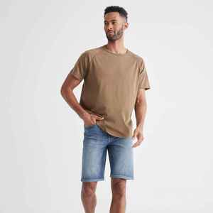 กางเกงยีนส์ขาสั้นผู้ชายคุณภาพสูงสำหรับฤดูร้อน ทรงหลวม สีพื้น เอวสูง ผลิตด้วยวิธีการถักทอ - Product Image 4