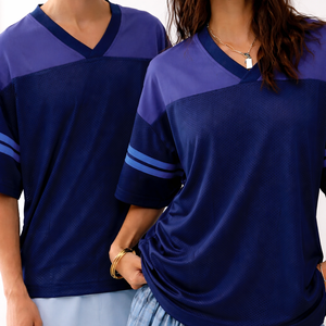 เสื้อฟุตบอลอเมริกันสีน้ำเงินกรมท่า คอวี แขนสั้น ผ้าตาข่าย สำหรับทีม  ขายส่ง  รับผลิตตามแบบ  โลโก้สั่งทำได้  ผลิตจำนวนมาก - Product Image 6