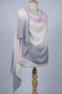 Estola de Diseño de Lujo VIC de Cachemira y Lana Fina, Tricolor Degradado, Transpirable, para Invierno, Unisex, para Uso Diario en Exteriores, Tamaño 70 x 200 cm - Product Image 5