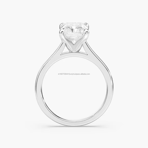 Bague de fiançailles minimaliste pour femme en or blanc 14 carats avec diamant de laboratoire certifié IGI taille radiant 2 carats - Product Image 4