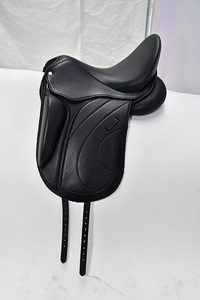 Selle de dressage anglaise en cuir noir avec arceau en bois, taille personnalisée, pour l'équitation, fabriquée par Equine Riding House Kanpur - Product Image 6