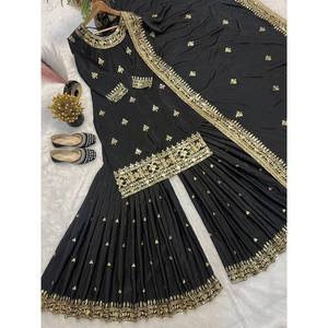 Ensemble de costume pour femmes avec broderie de sequins magnifique pour les fêtes - Product Image 5